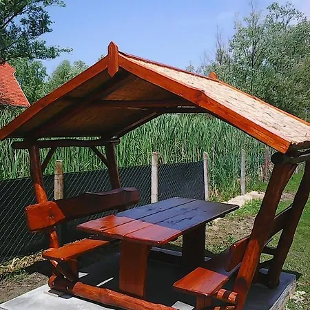 Dozsa Apartman Apartament Balatonmáriafürdő