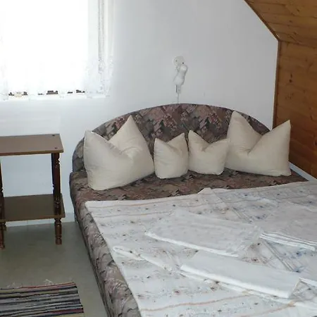 Dozsa Apartman Apartament