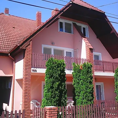 Dozsa Apartman *